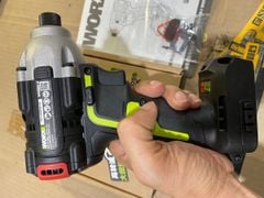 Máy vặn vít cầm tay 20V Worx WU290D.9