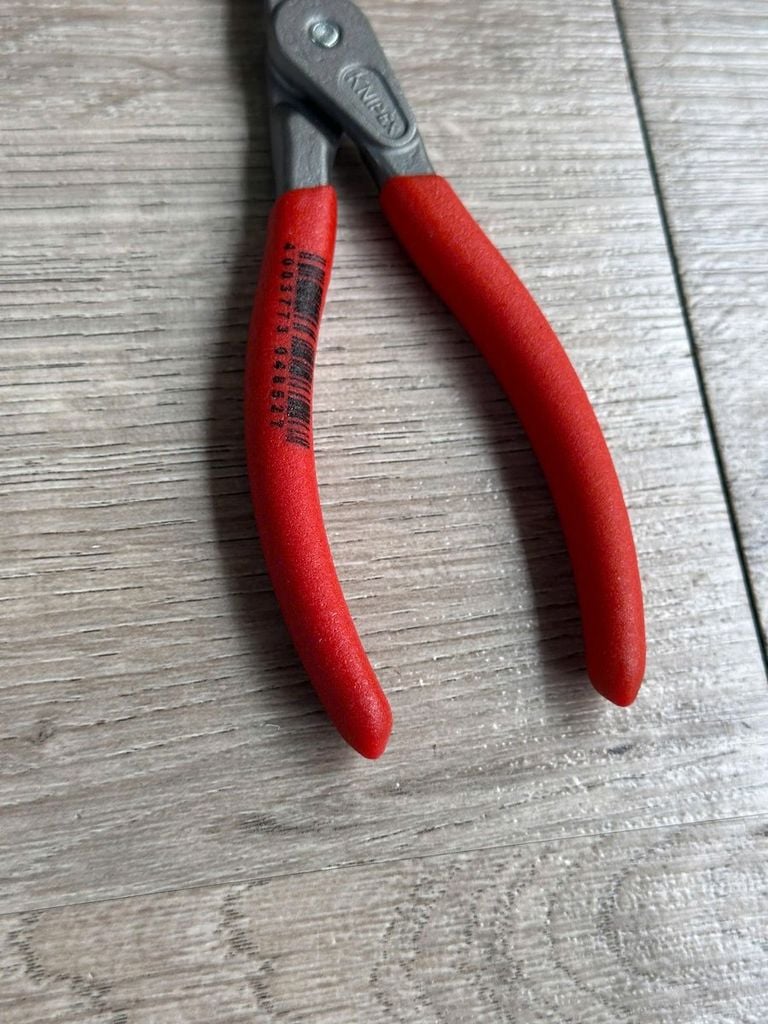 Kìm mở phe trong mũi thẳng Knipex 48 11 J1