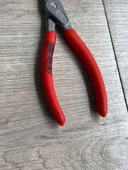 Kìm mở phe trong mũi thẳng Knipex 48 11 J1