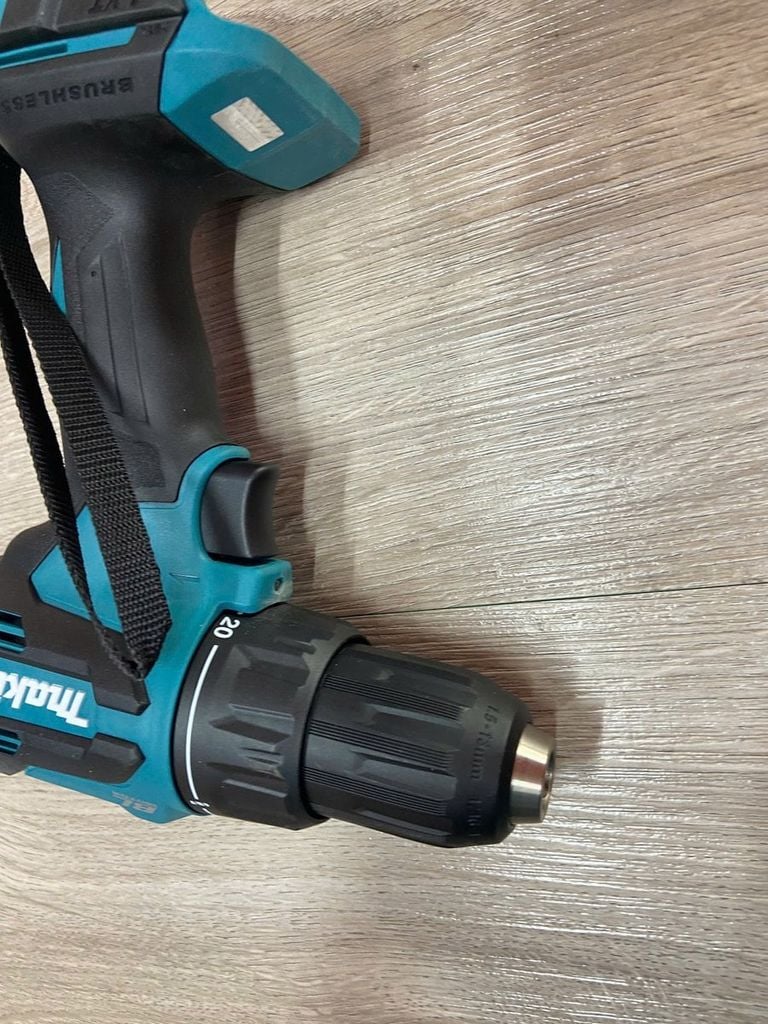 MÁY KHOAN BÚA, VẶN VÍT DÙNG PIN(BL)(18V) MAKITA MÁY DHP490Z