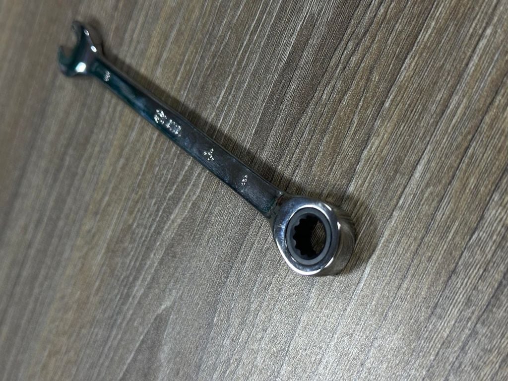 Cờ lê vòng miệng tự động 8mm SATA 43201
