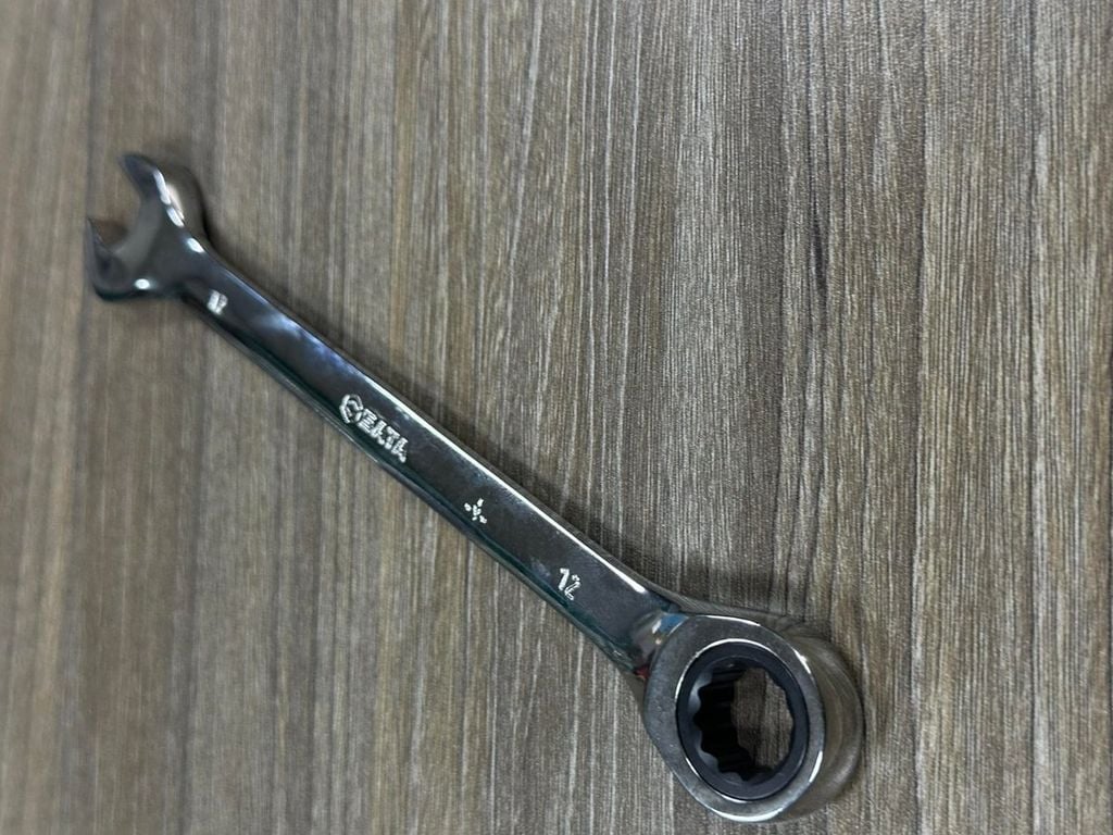 Cờ lê vòng miệng tự động 12mm SATA 43205