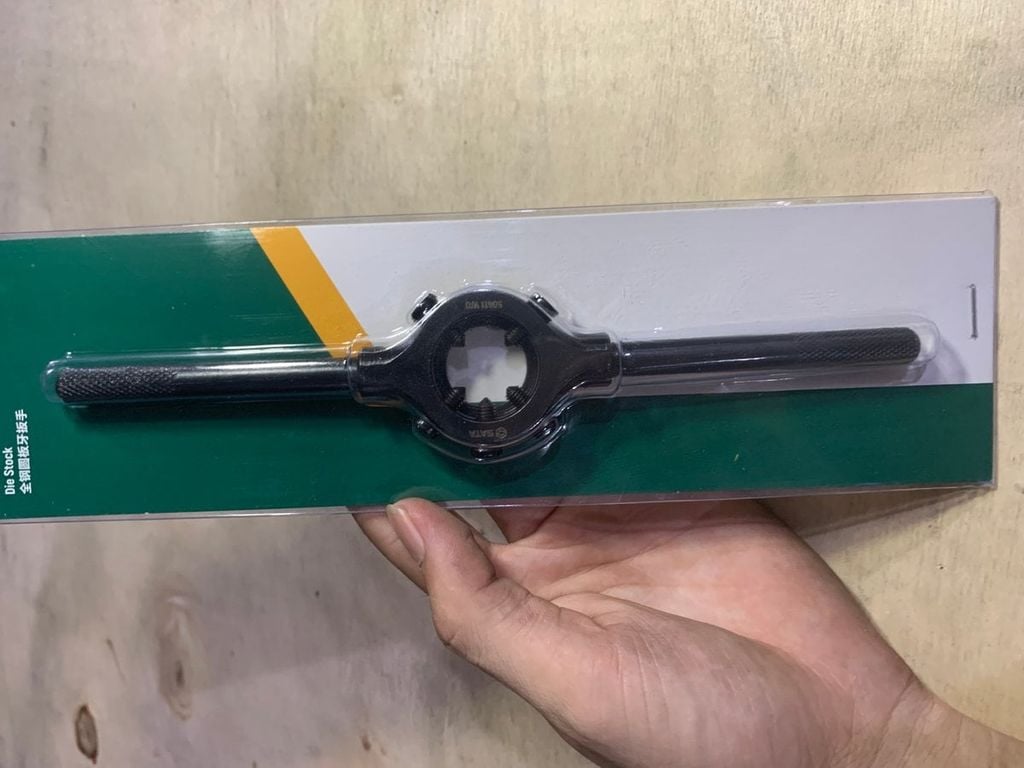 Tay vặn khuôn taro tròn M3-M12 SATA 50411