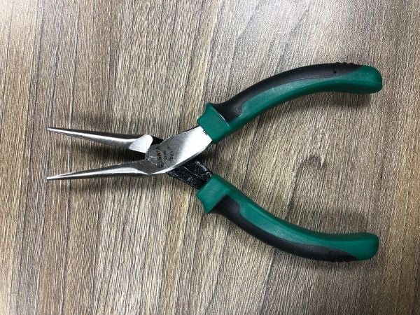 Kìm mũi thẳng dài nhỏ H/L 6 inch SATA 70617A