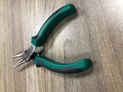 Kìm mũi thẳng dài nhỏ H/L 6 inch SATA 70617A