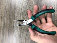 Kìm mũi thẳng dài nhỏ H/L 6 inch SATA 70617A