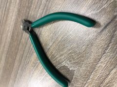 Kìm cắt lưỡi phẳng có lò xo SATA 5 inch 70633