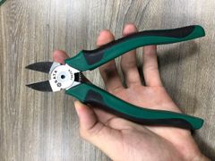 Kìm cắt ống nhựa 7inch SATA 70922A