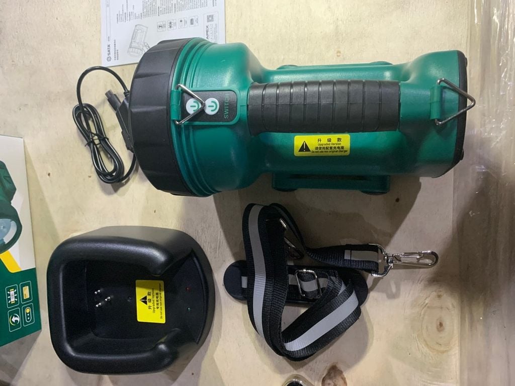 Đèn chiếu sáng SATA 90708A