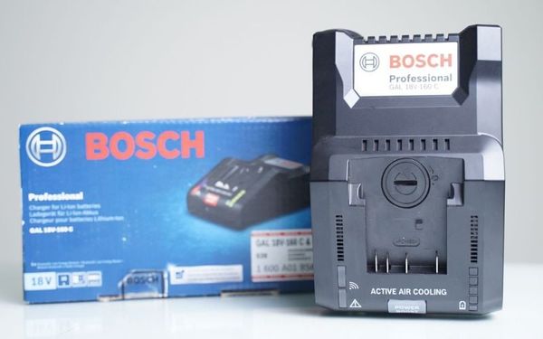Bộ sạc pin GAL 18V-160 BOSCH MÁY 1600A02T5G