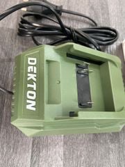 Sạc Dekton 21V 2.5A M21-S25XPRO