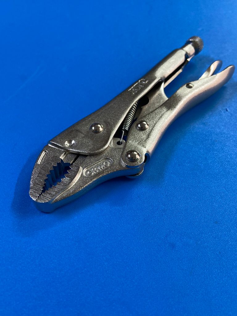 Kìm chết mỏ cong KTC 175WR (0-41mm, 177mm)