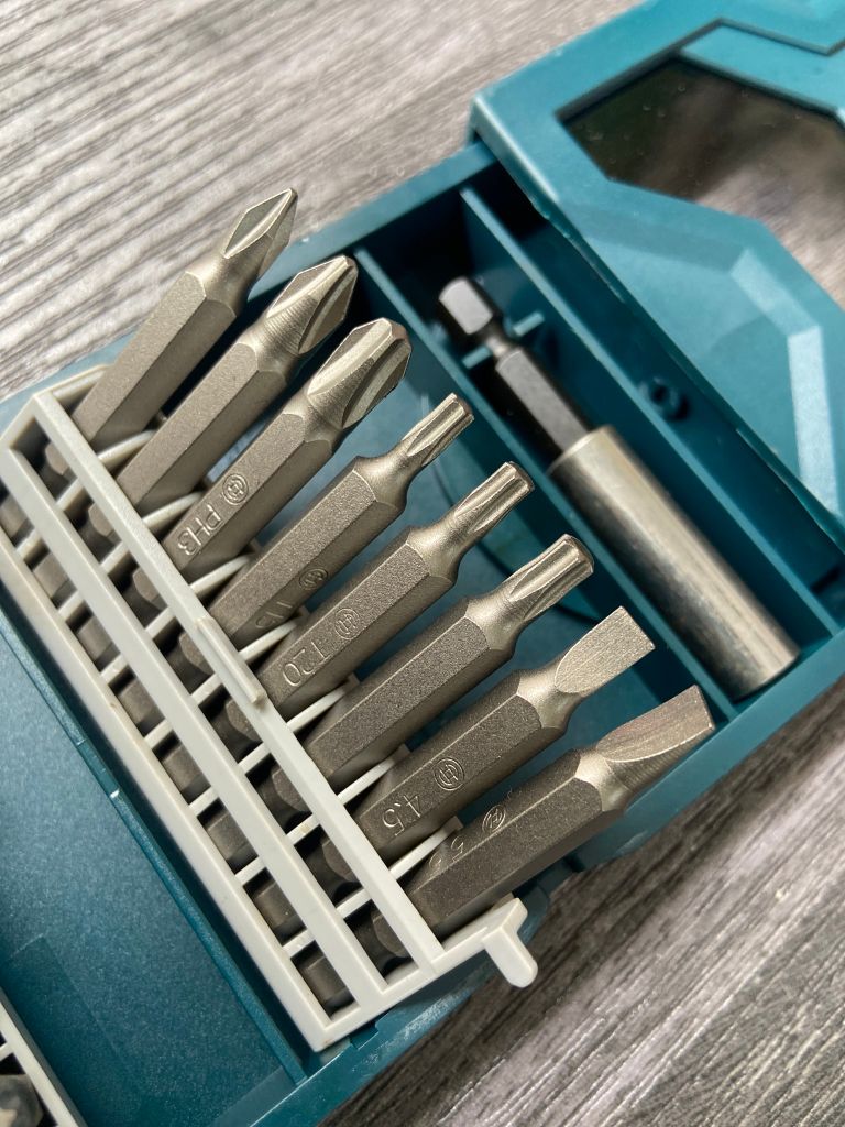 Bộ mũi vít đa năng 25 chi tiết Bosch 2607017400