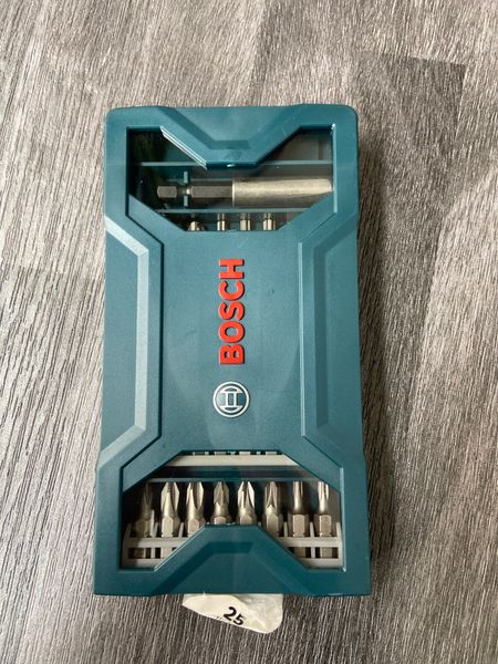 Bộ mũi vít đa năng 25 chi tiết Bosch 2607017400