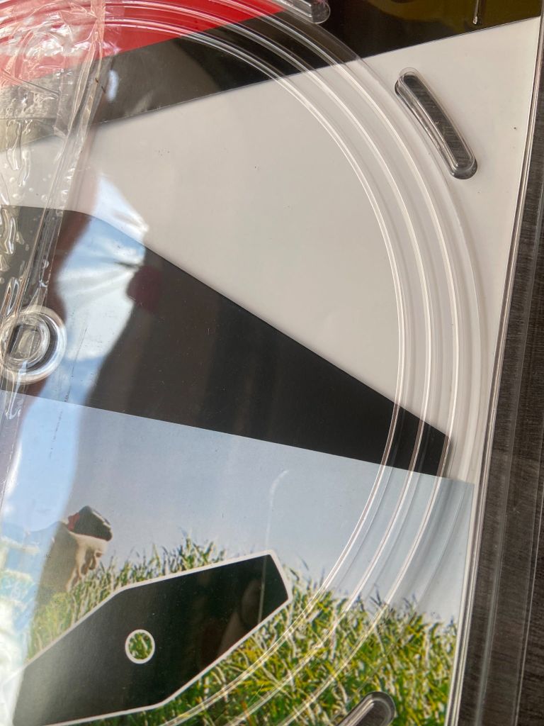 LƯỠI CẮT CỎ (255MMX25.4X2T) Makita D-66064