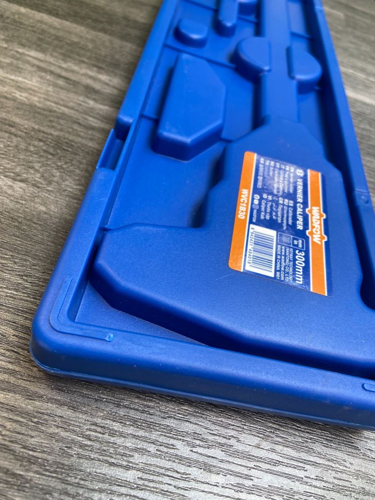 Thước cặp 300mm WADFOW WVC1B30