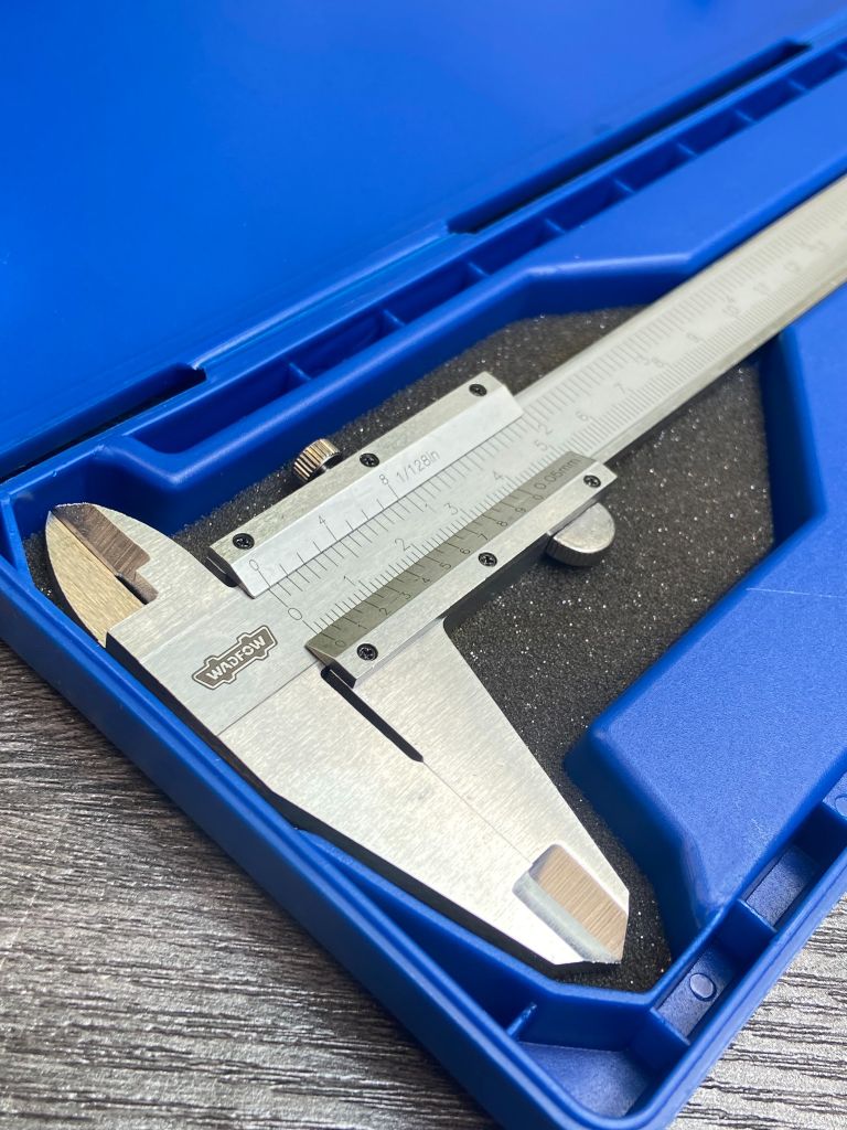 Thước cặp 200mm WADFOW WVC1B40