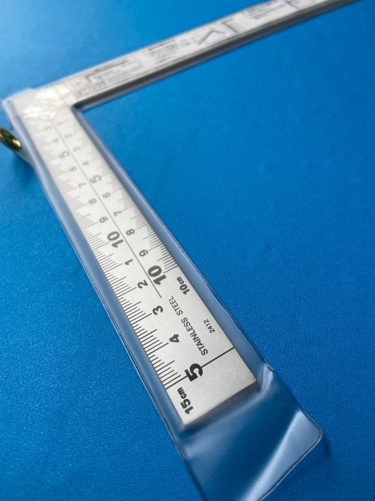 Thước Eke vuông Niigata MT-60KD