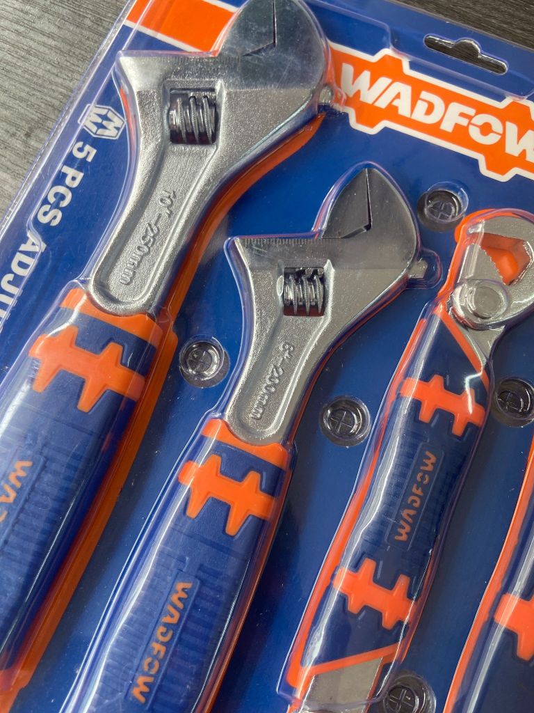 Bộ 5 mỏ lết Wadfow WAW275K