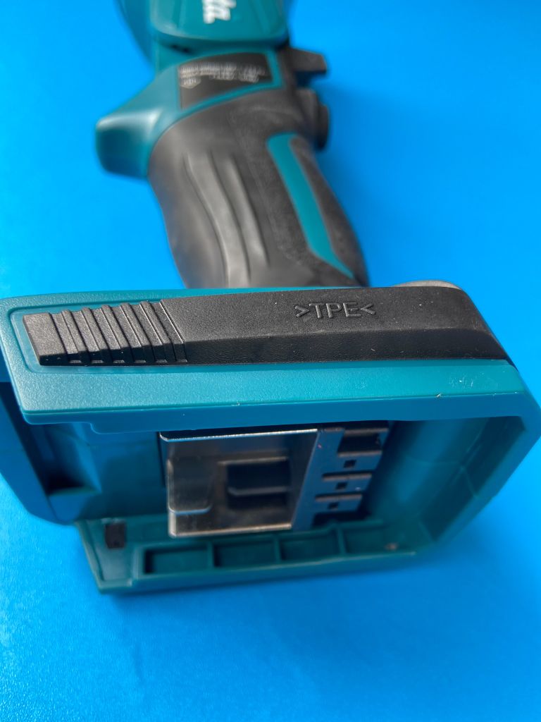 Đèn led dùng pin (14.4V/18V) Makita ML187 (Chưa Pin & Sạc)