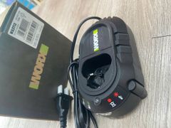 Đế sạc pin 12V Worx WA3713