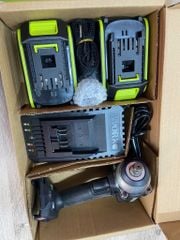 Máy siết bulon cầm tay 20V Worx WE272