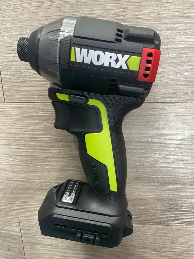 Máy vặn vít cầm tay 20V Worx WU291D.9