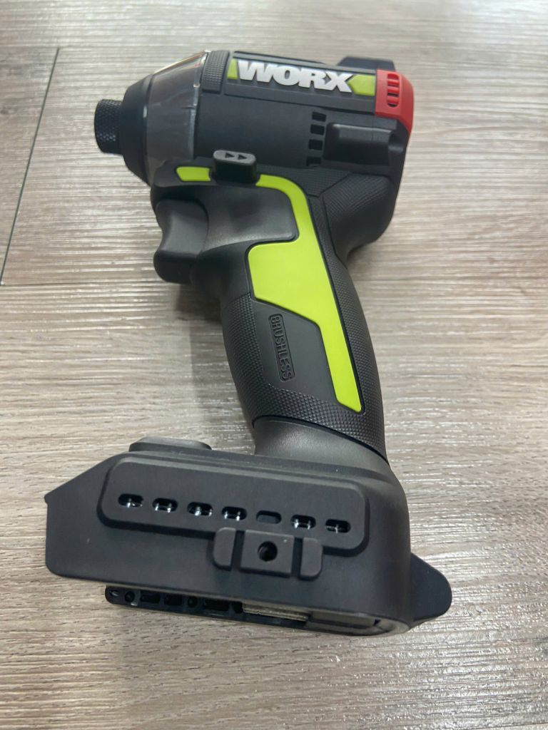 Máy vặn vít cầm tay 20V Worx WU291D.9