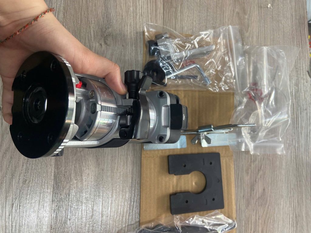 Máy phay cầm tay 20V Worx WU560.9