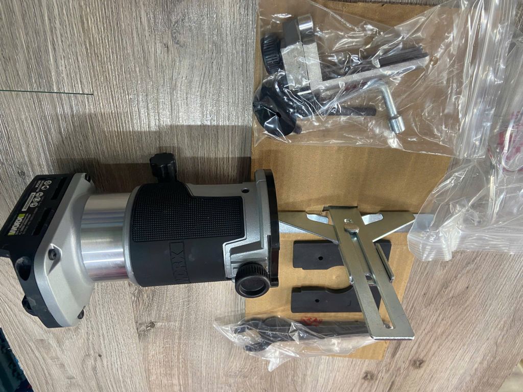 Máy phay cầm tay 20V Worx WU560.9