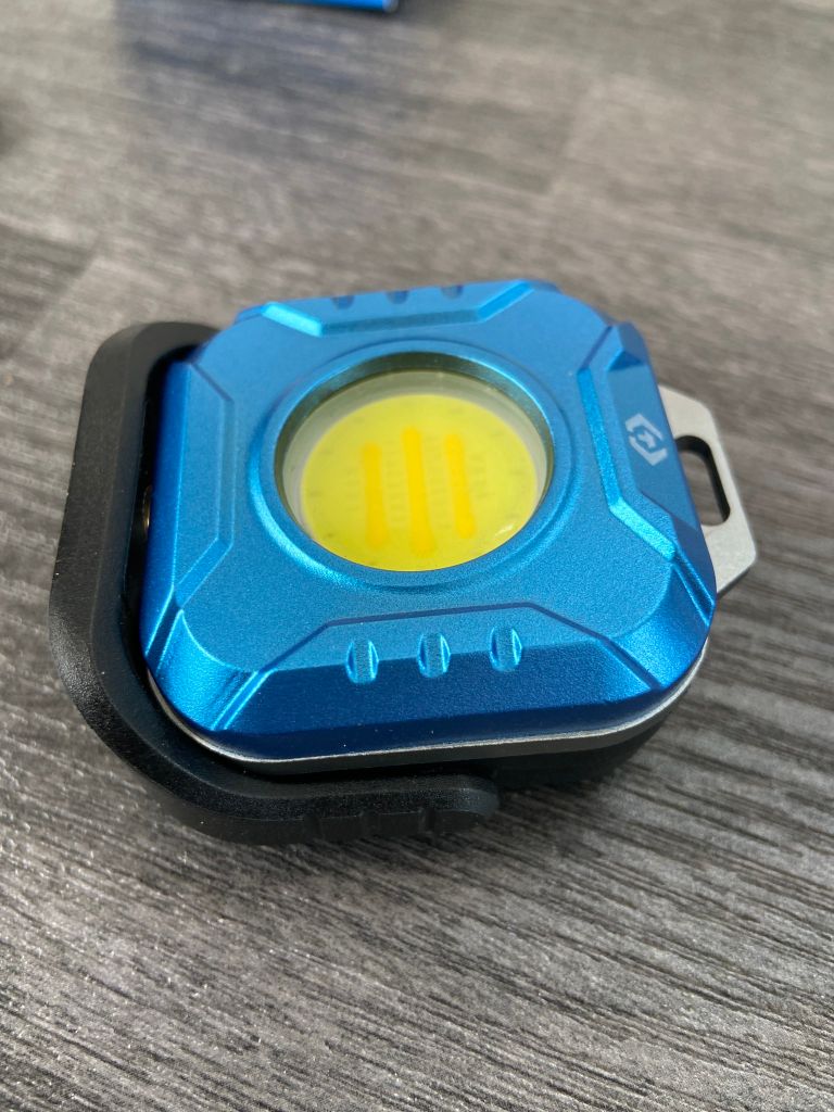 Đèn làm việc mini nhỏ gọn (150 Lumen) Kingtony ZS20A