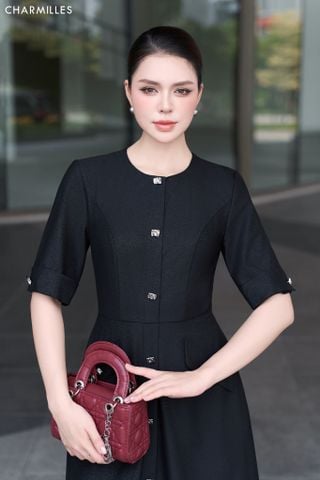 Đầm xoè  cổ tròn , 7k vuông