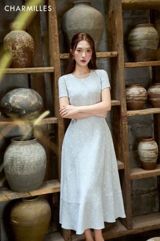 Đầm xoè cổ tròn