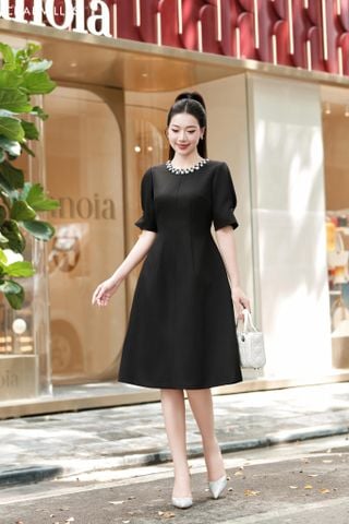 Đầm A , đính hoa cổ