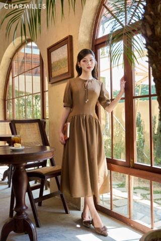 Đầm xoè cổ tròn ,buộc dây