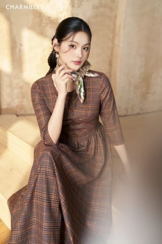 Đầm TL, cổ vuông,can eo