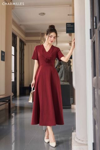 Đầm cổ V xoắn hoa