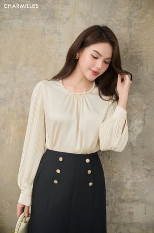 Áo TD dập ly , cổ tròn đính hạt