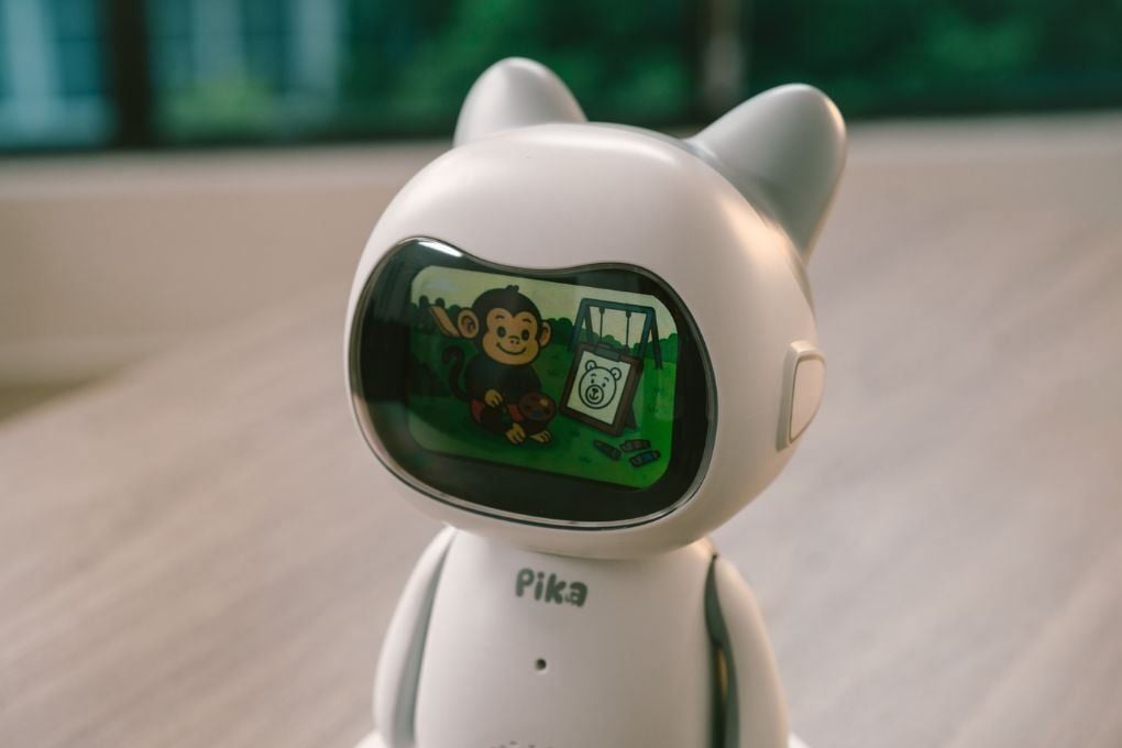Robot Pika - Robot thông minh học tiếng anh