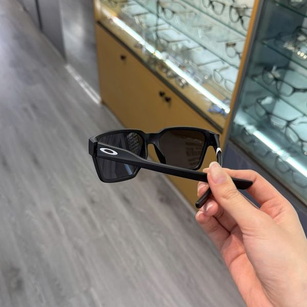  Kính Mát Oakley OO9497 949701 chính hãng GIÁ TỐT LIÊN HỆ 0948.74.5959 (Mrs.Hà) 