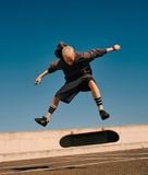  Casio G-Shock DW-5600RRB-4 - Uy tín từ 2009, Tem vàng chống giả, Bảo hành 5 năm, Pin miễn phí trọn đời 