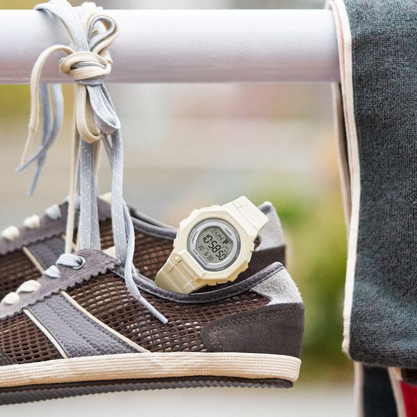  G-Shock Nữ GMD-B300-7 - Uy tín từ 2009, Tem vàng chống giả, Bảo hành 5 năm, Pin miễn phí trọn đời 