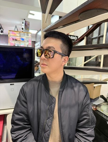  Kính Mát Oakley OO9244 924449 chính hãng GIÁ TỐT LIÊN HỆ 0948.74.5959 (Mrs.Hà) 