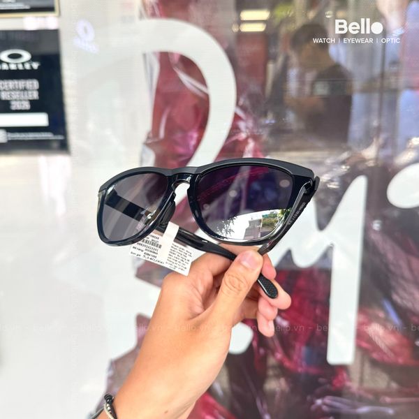  Kính Mát Oakley Frogskins range a OO9284A 928410 chính hãng GIÁ TỐT LIÊN HỆ 0948.74.5959 (Mrs.Hà) 