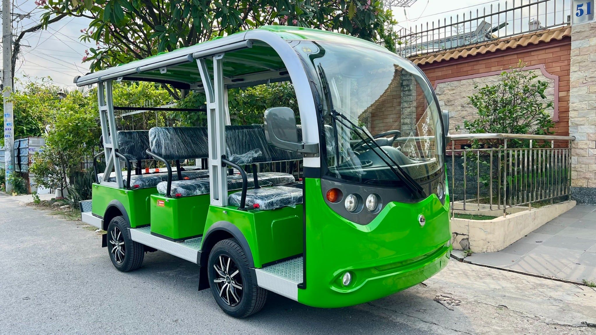 XE ĐIỆN CHỞ KHÁCH DU LỊCH 11 CHỖ GIÁ TỐT