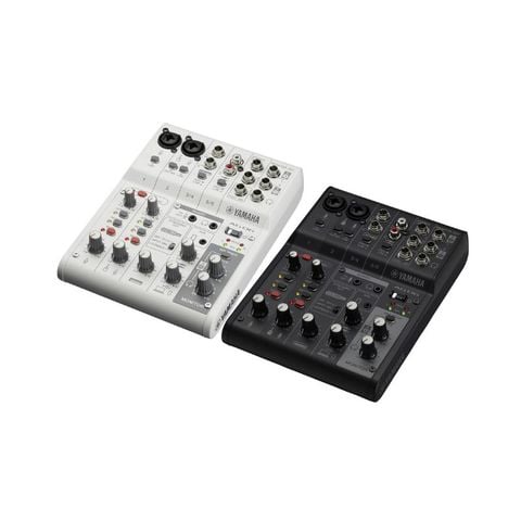 ban-tron-live-stream-yamaha-ag06mk2