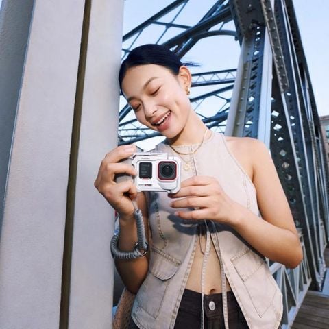 camera-insta360-ace-pro-2-explorer-bundle-white