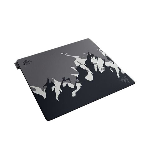 lot-chuot-razer-gigantus-v2-pro-niko
