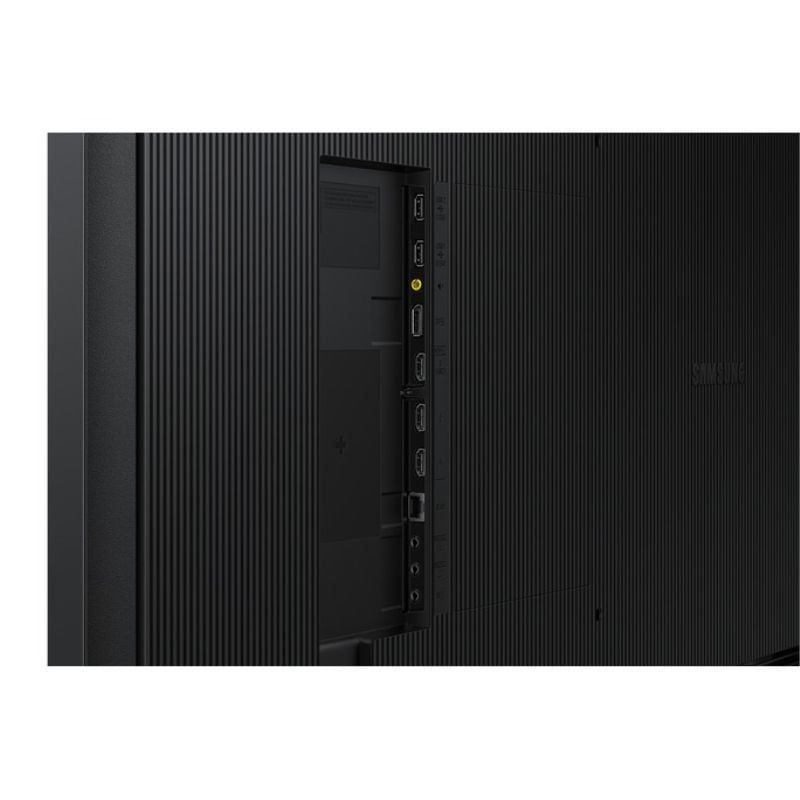 man-hinh-quang-cao-samsung-4k-qhc-700-nits-24-7