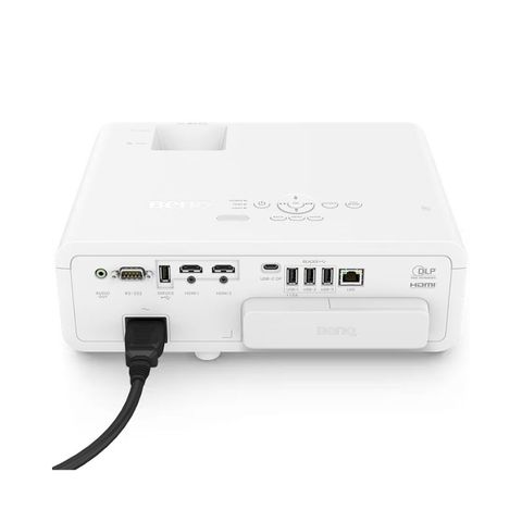 may-chieu-benq-eh700